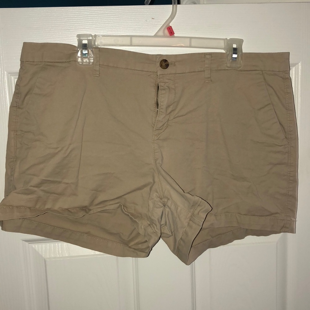 Tan Old Navy shorts!